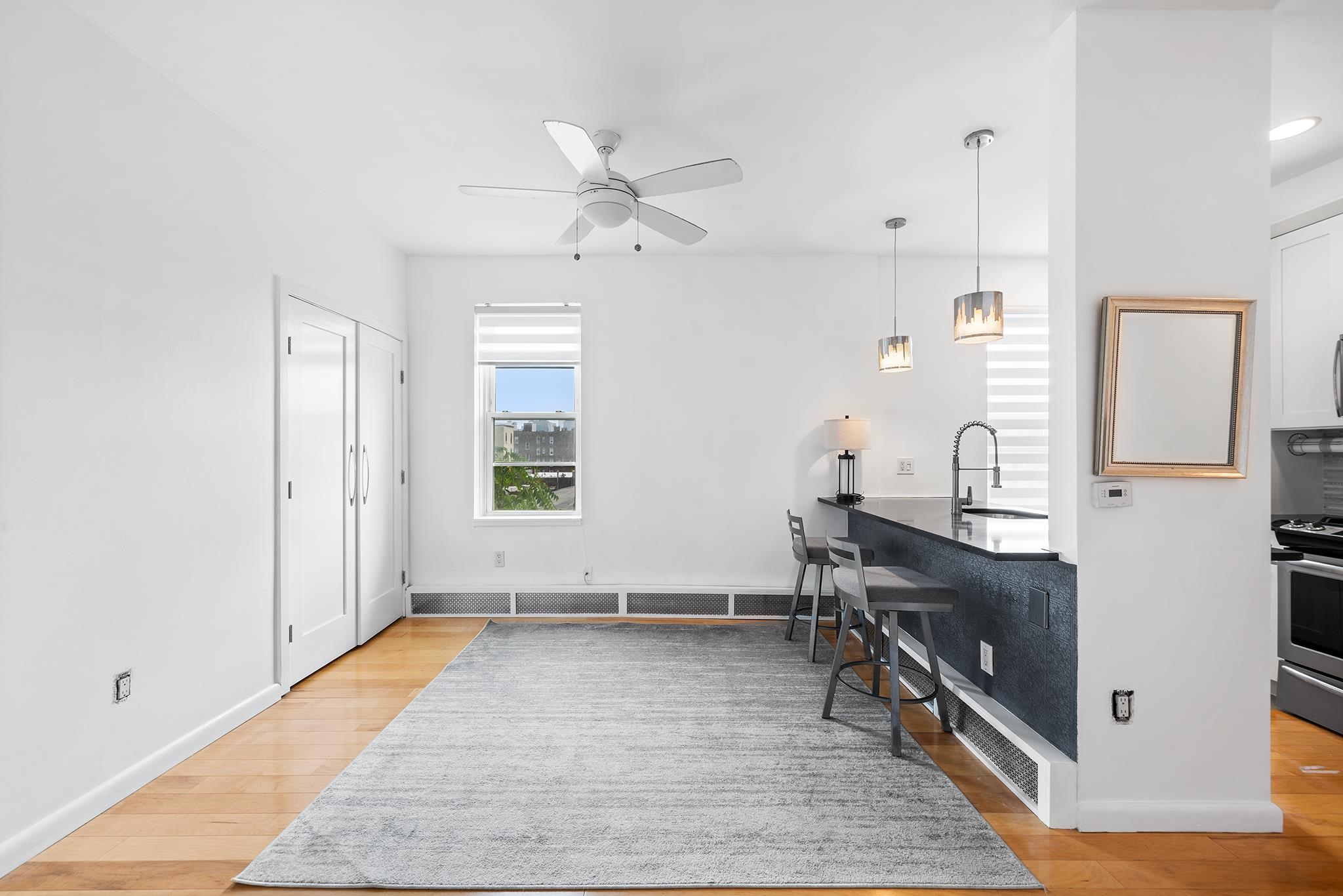 831 CLINTON ST Unit: 15