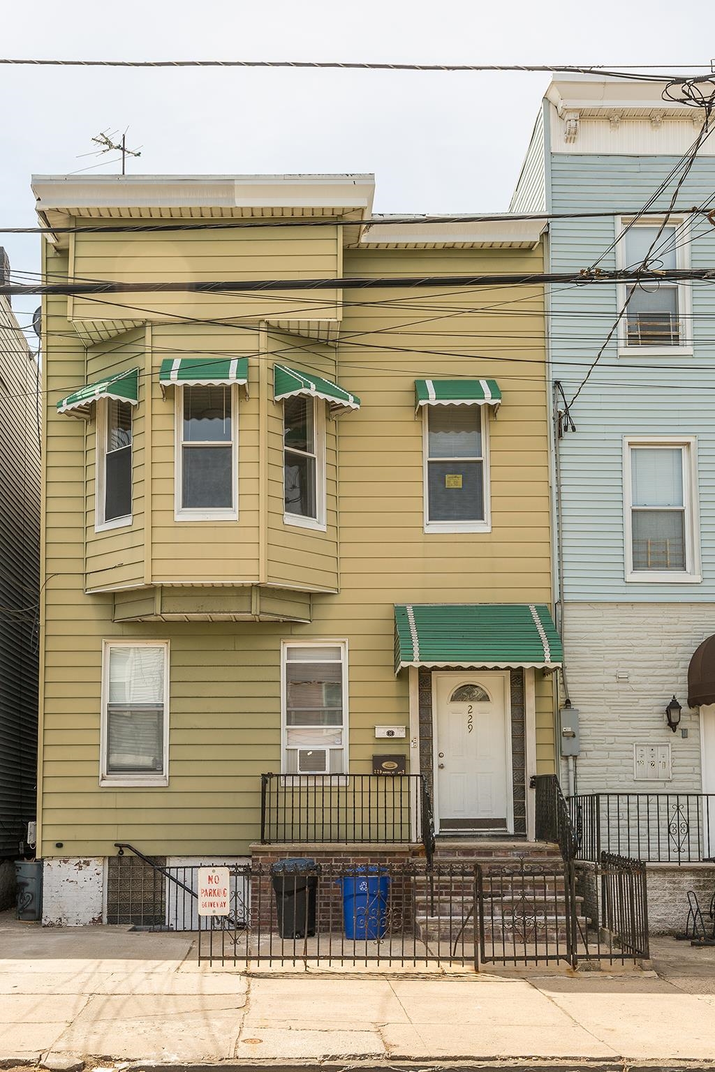 229 BOWERS ST