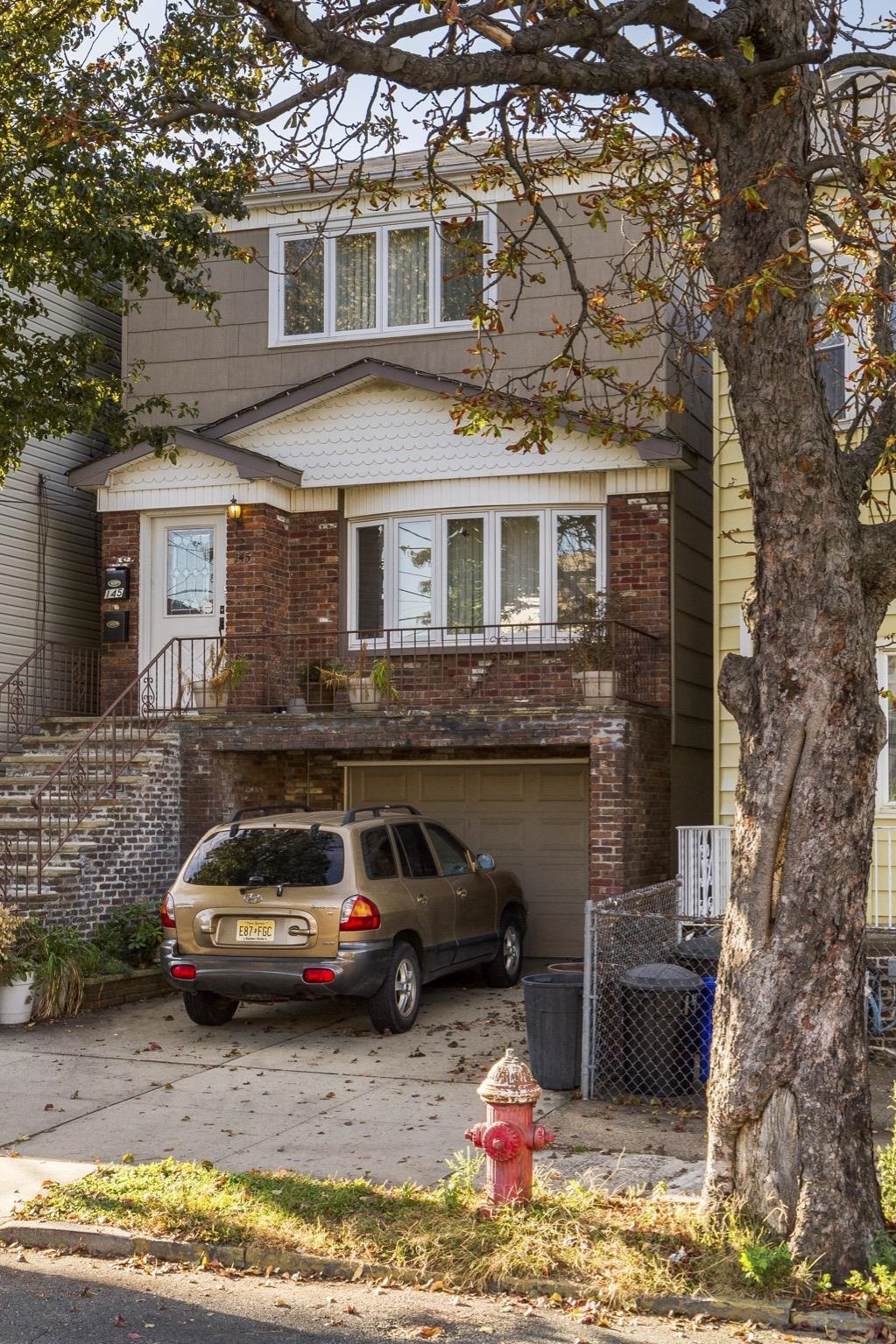 145 HOBART AVE