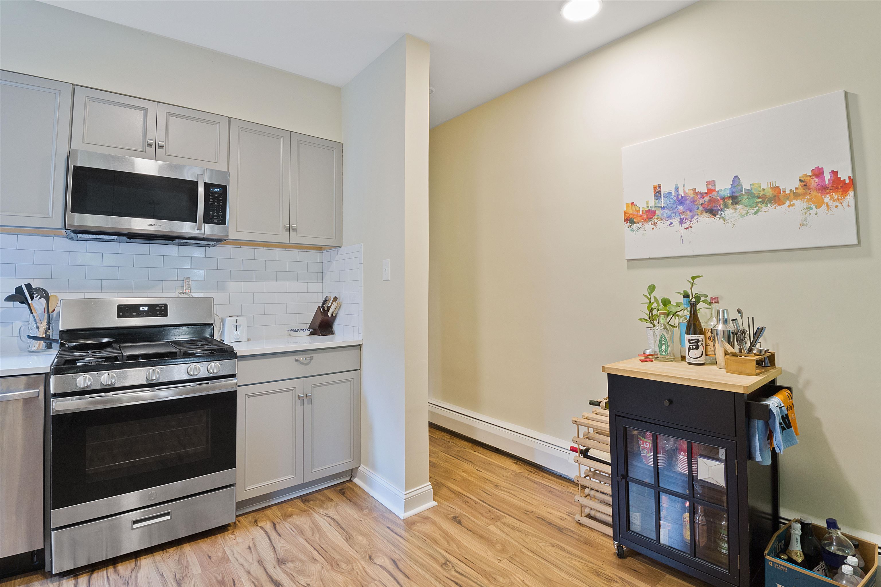 247 MONTGOMERY ST Unit: 4A