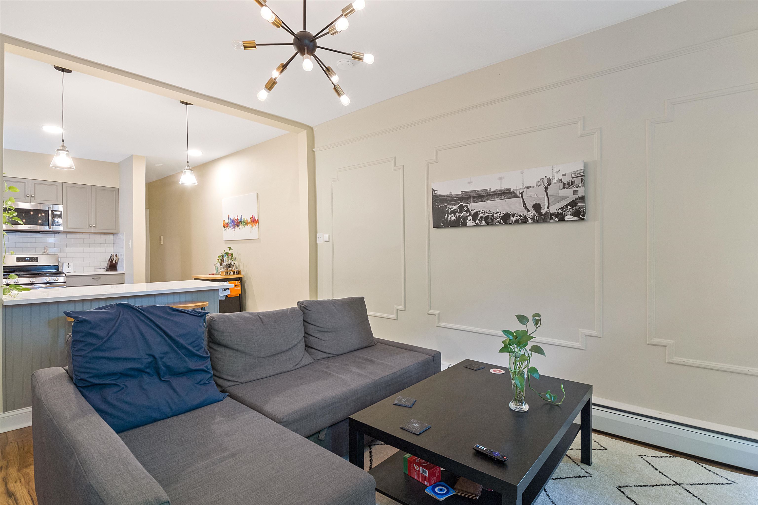 247 MONTGOMERY ST Unit: 4A