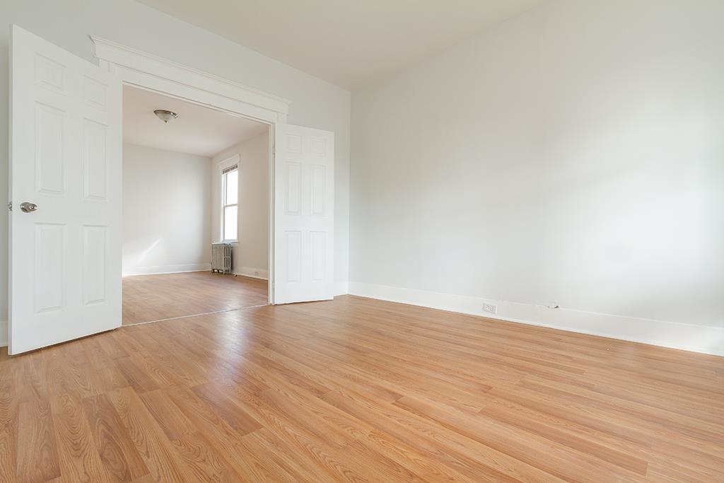 302 WOODLAWN AVE