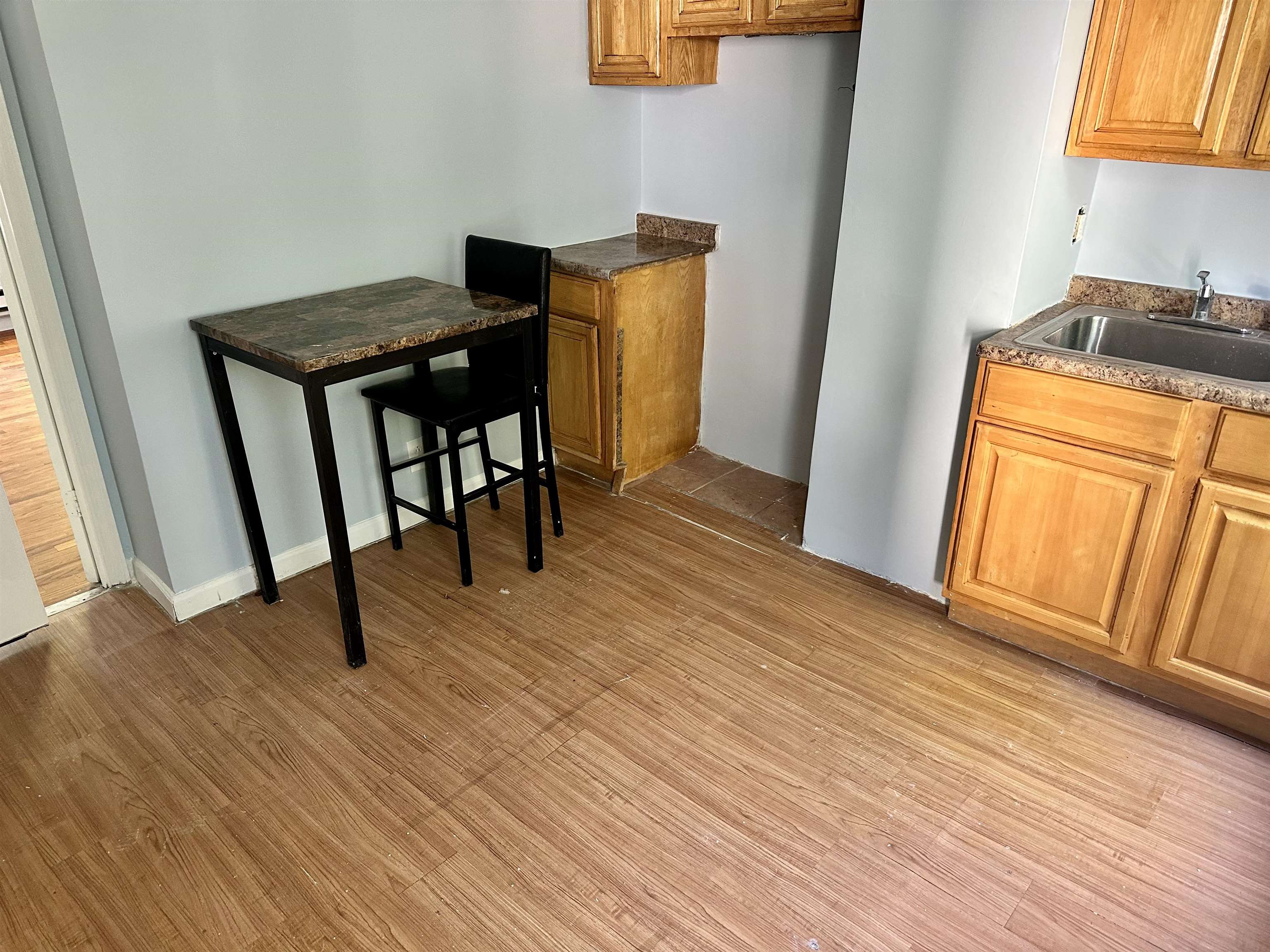 113 MYRTLE AVE Unit: 1