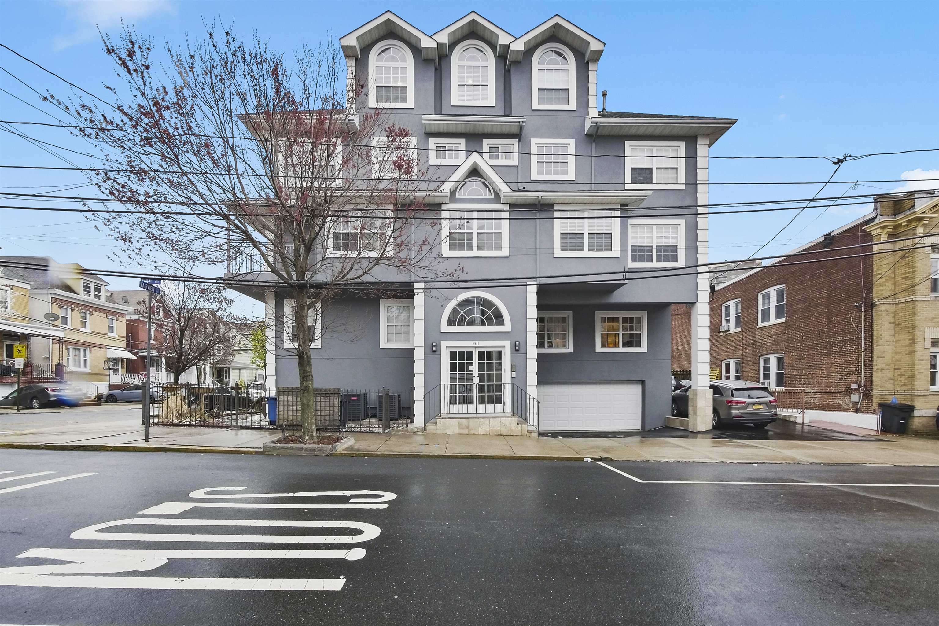 5311 FAIRFIELD TERRACE Unit: 3