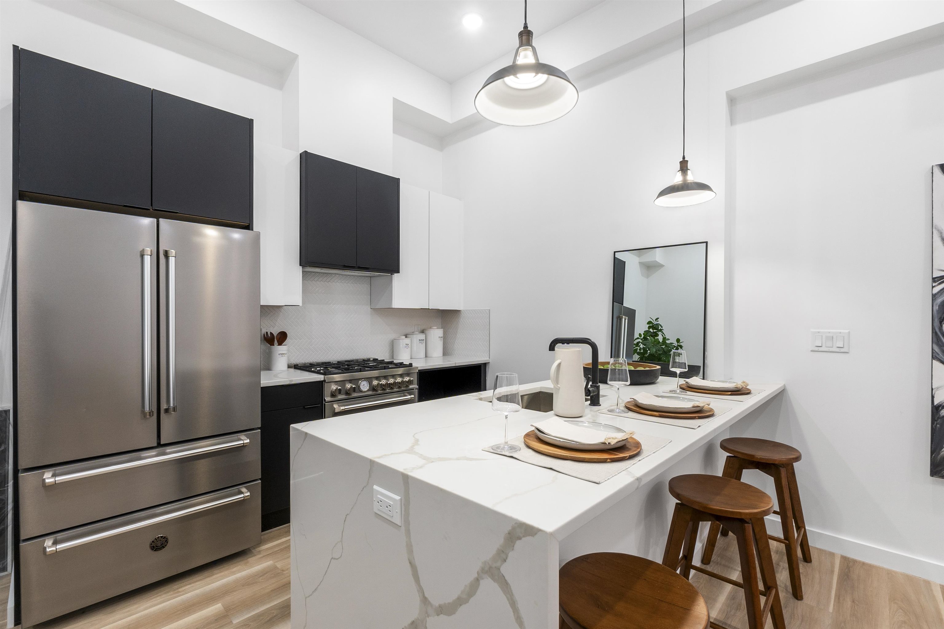 308 4TH ST Unit: Townhouse #4