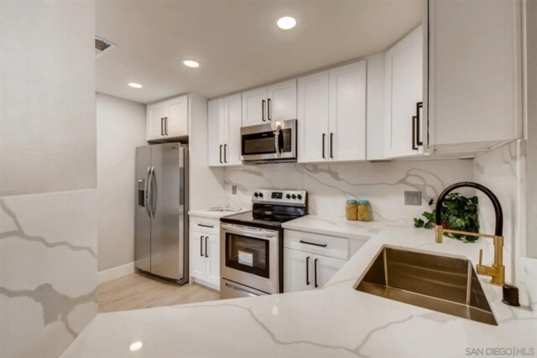 13801 Pinkard Way Unit 7