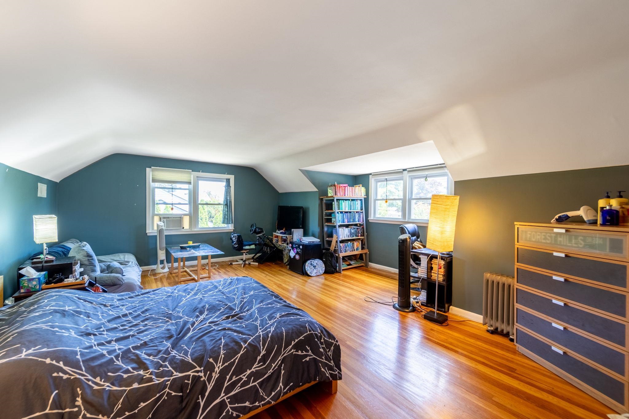 18 GOULD TERRACE