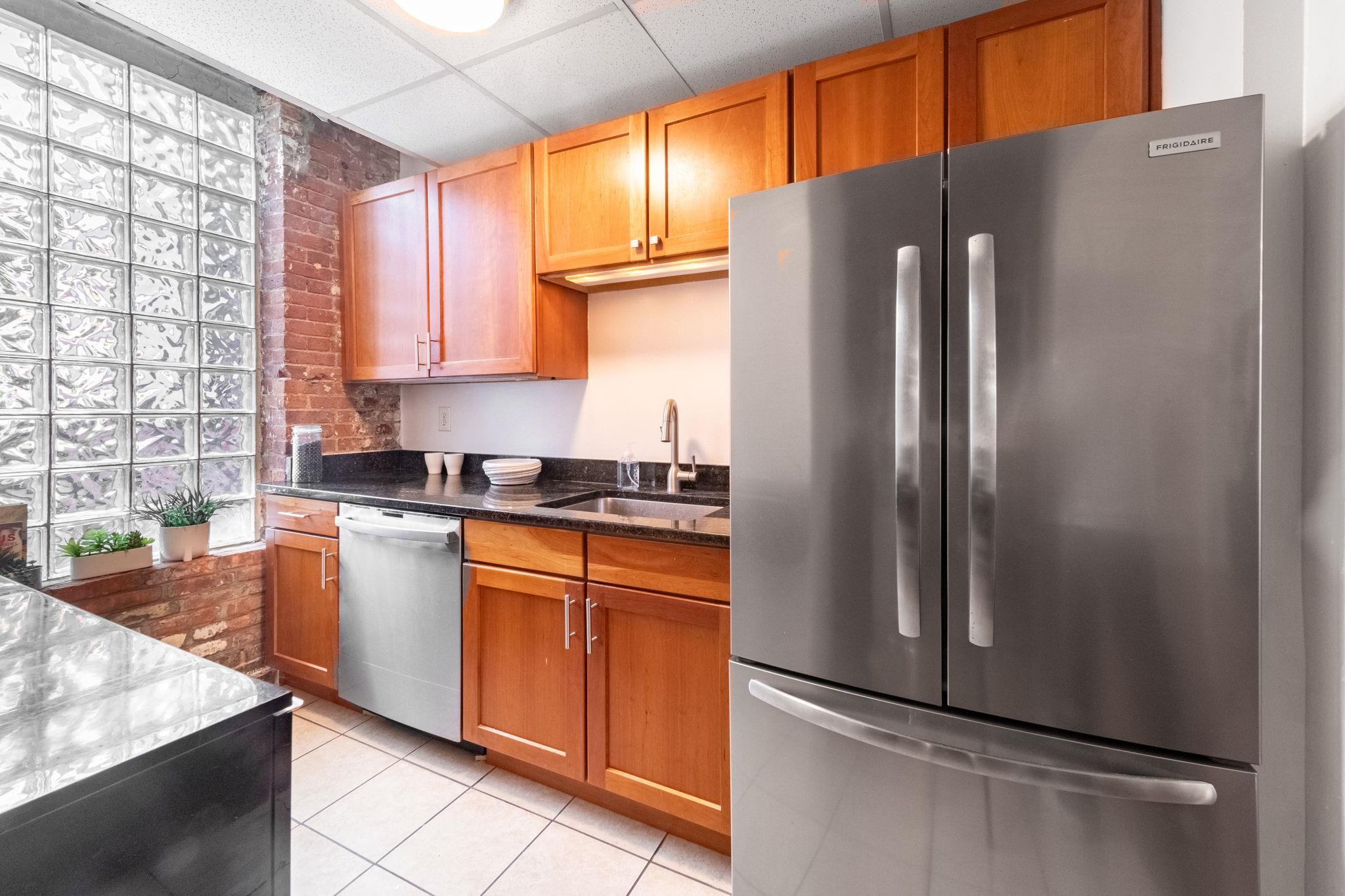 158 WAYNE ST Unit: 107A