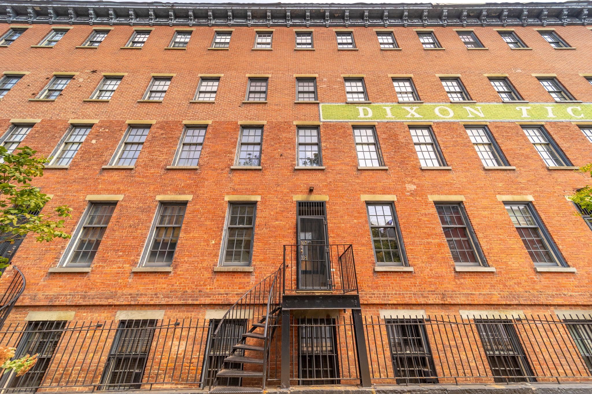 158 WAYNE ST Unit: 107A