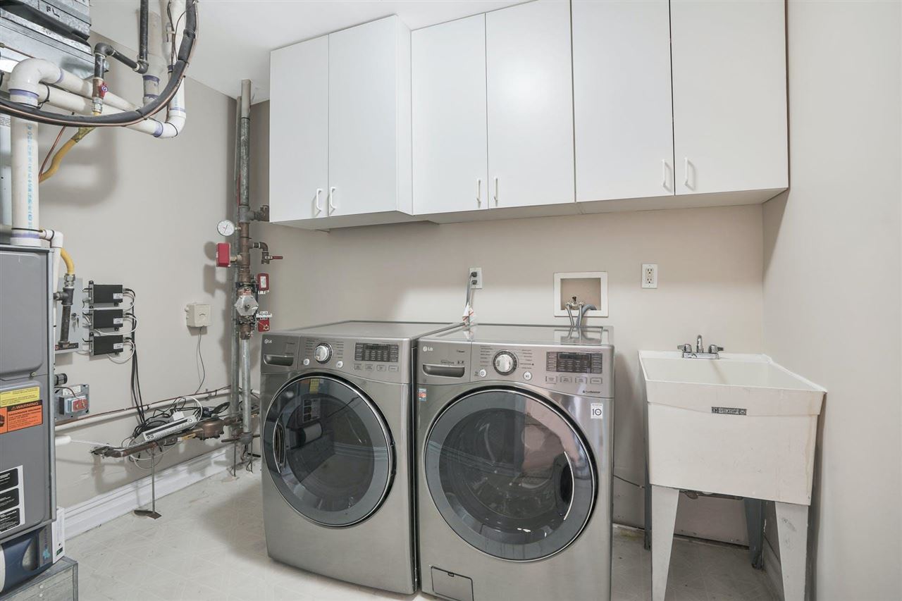13 REGENCY PL