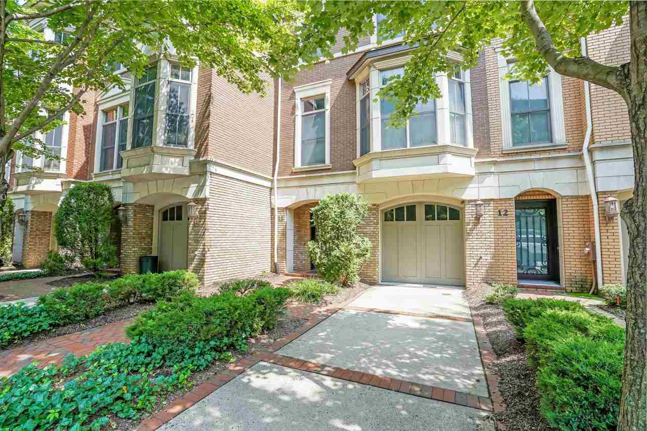 13 REGENCY PL