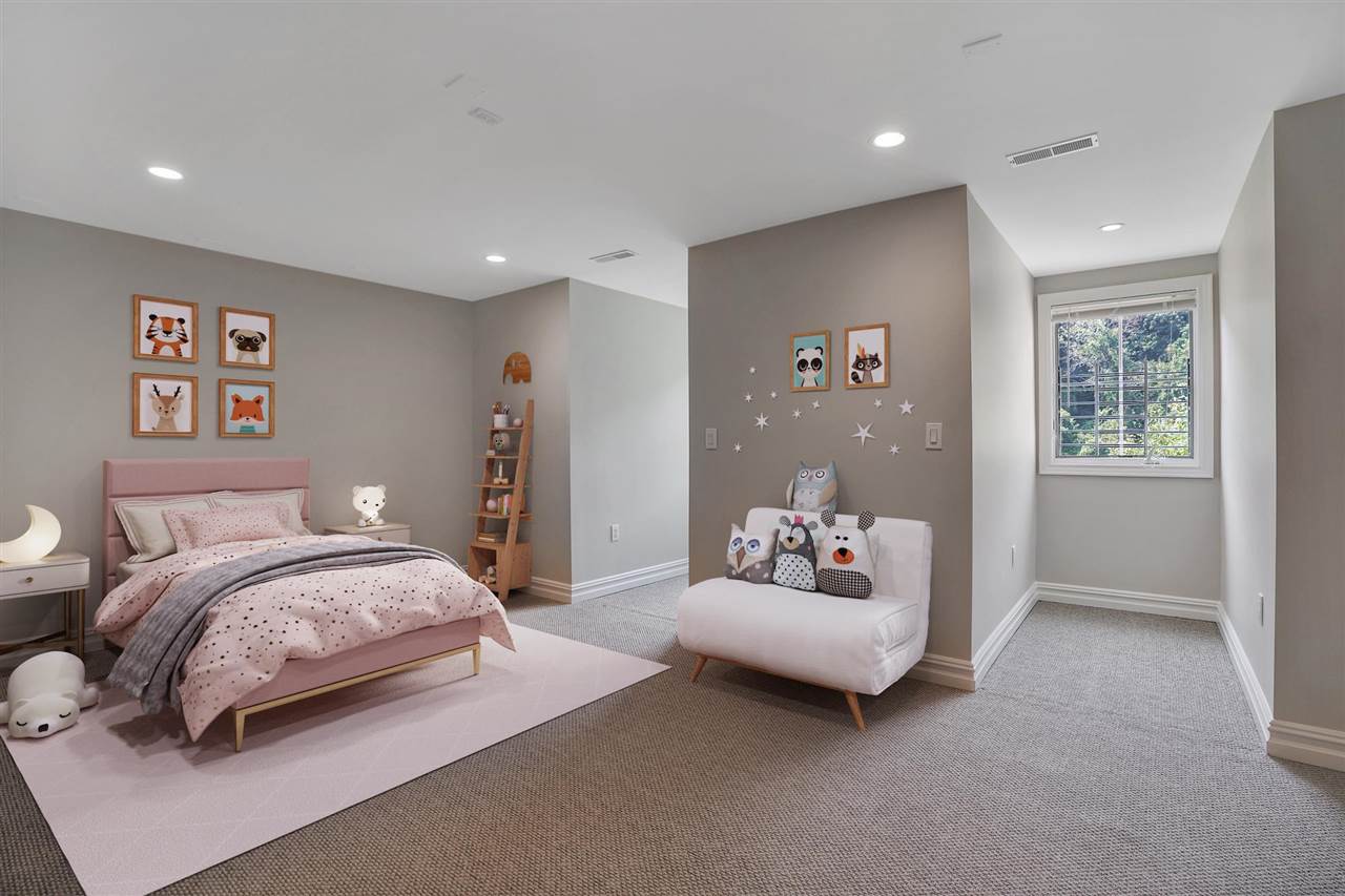 13 REGENCY PL