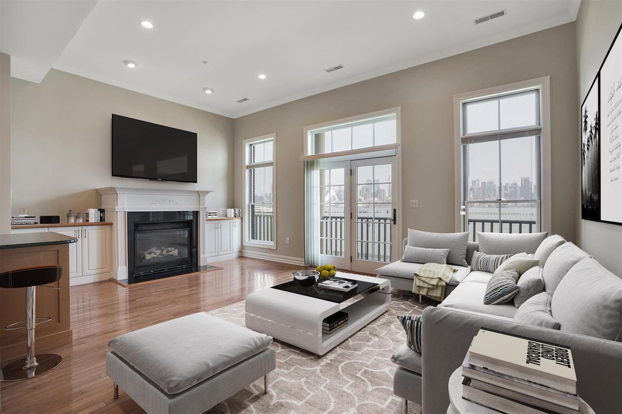 13 REGENCY PL