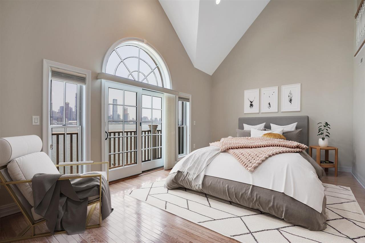 13 REGENCY PL