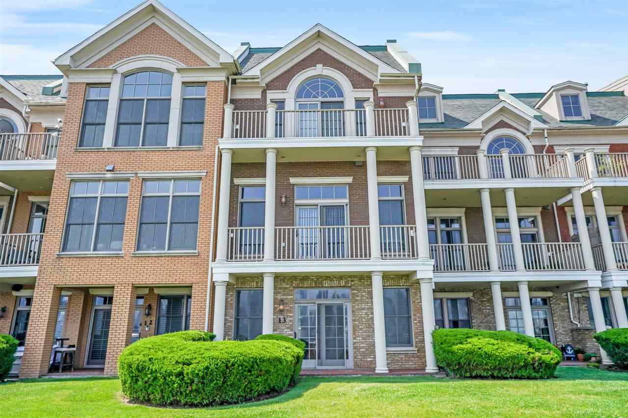 13 REGENCY PL