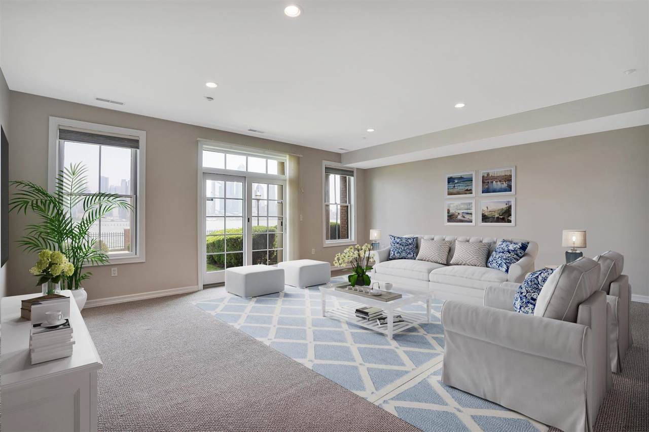 13 REGENCY PL