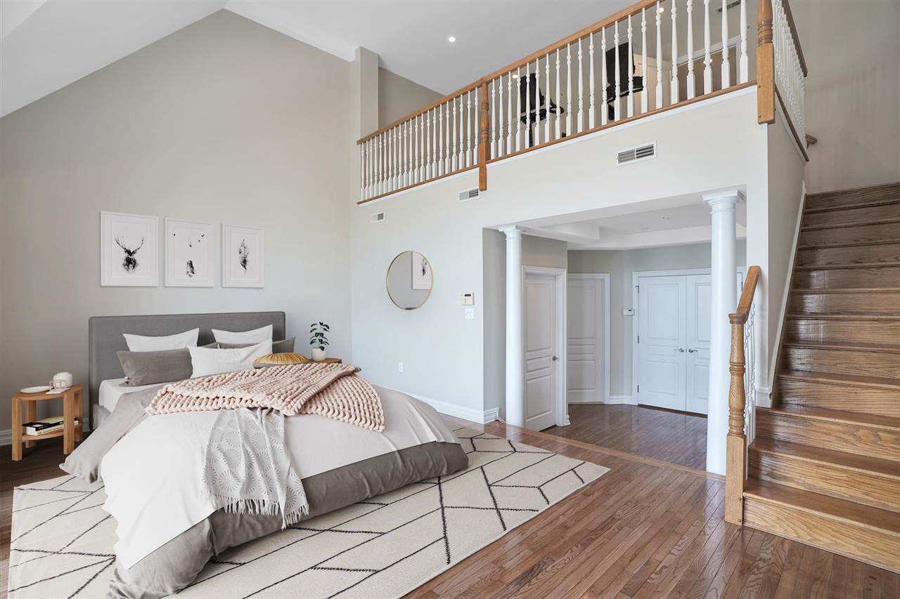 13 REGENCY PL