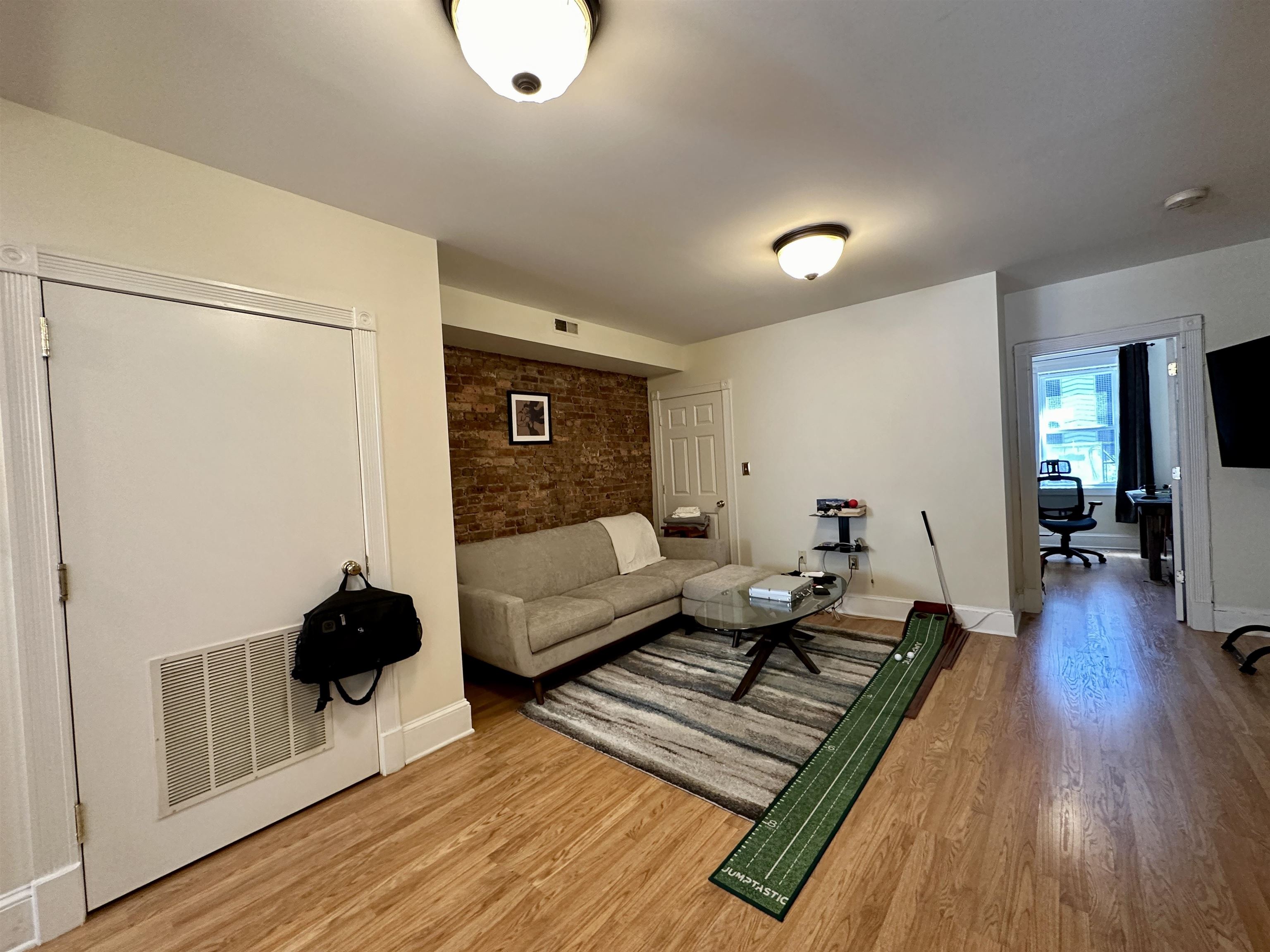 101 GREENE ST Unit: 3