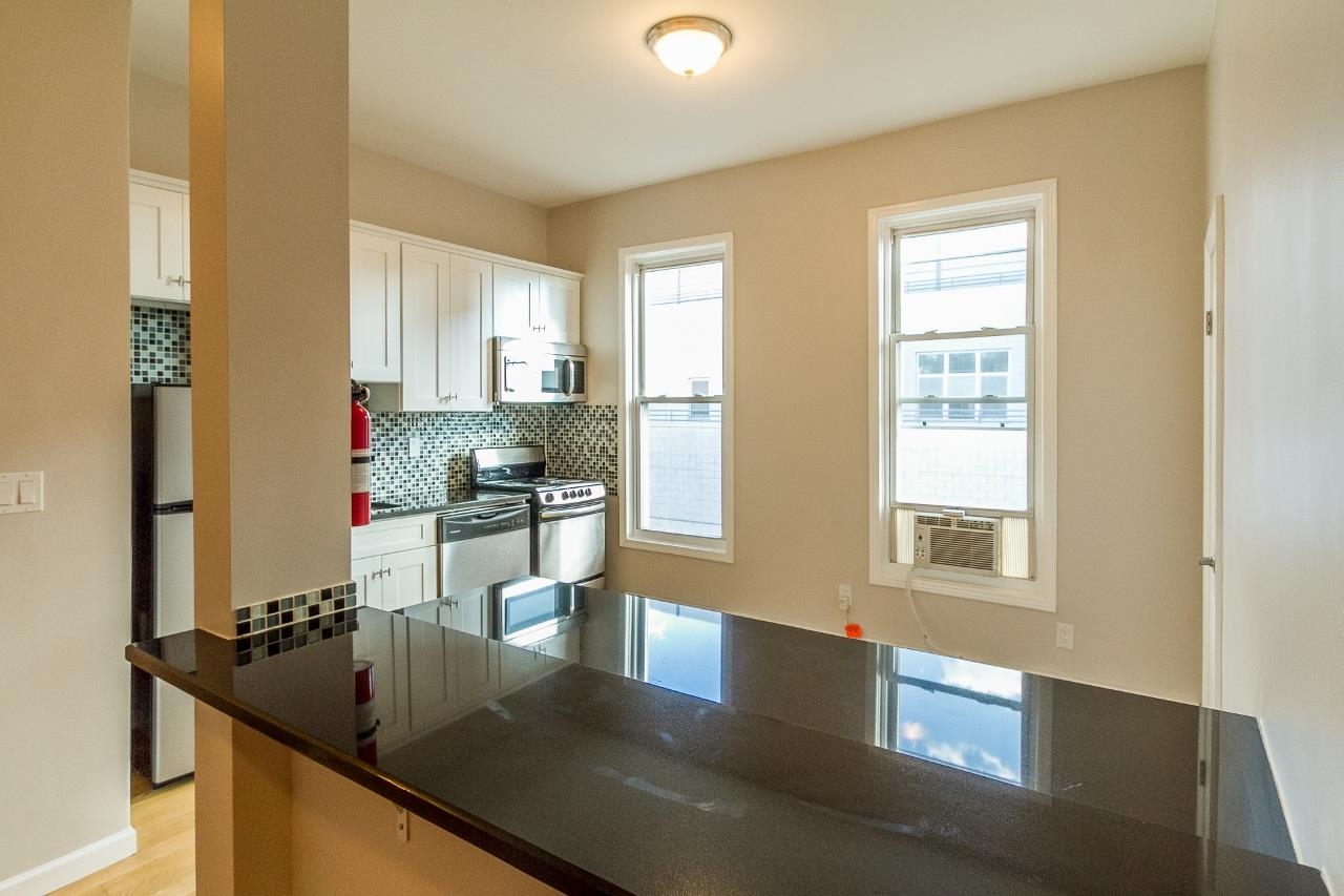 139 BRIGHT ST