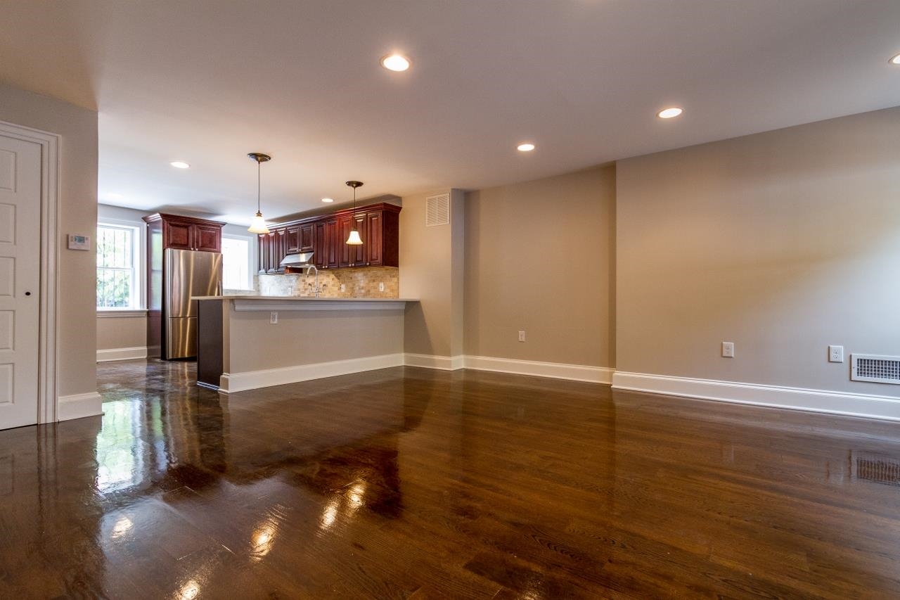 139 BRIGHT ST