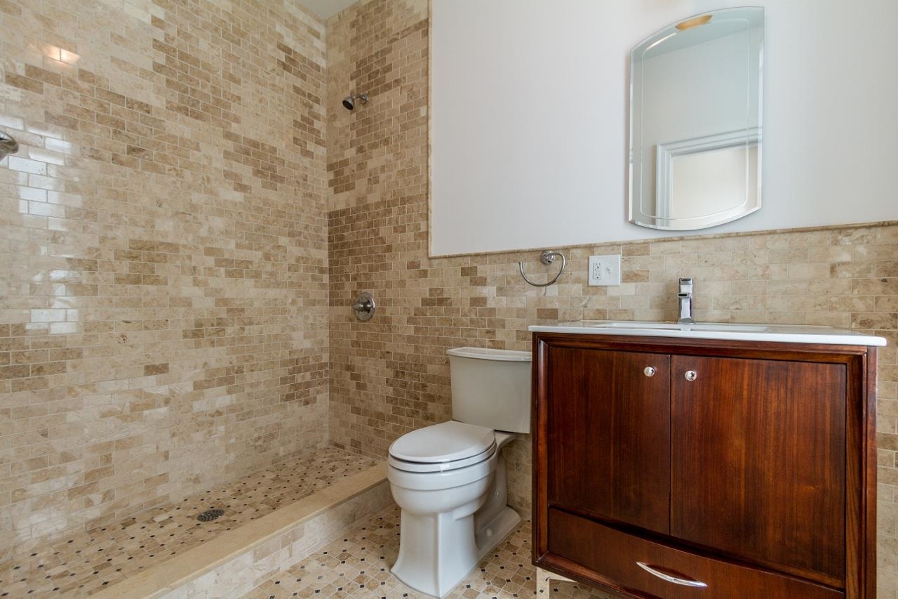 139 BRIGHT ST