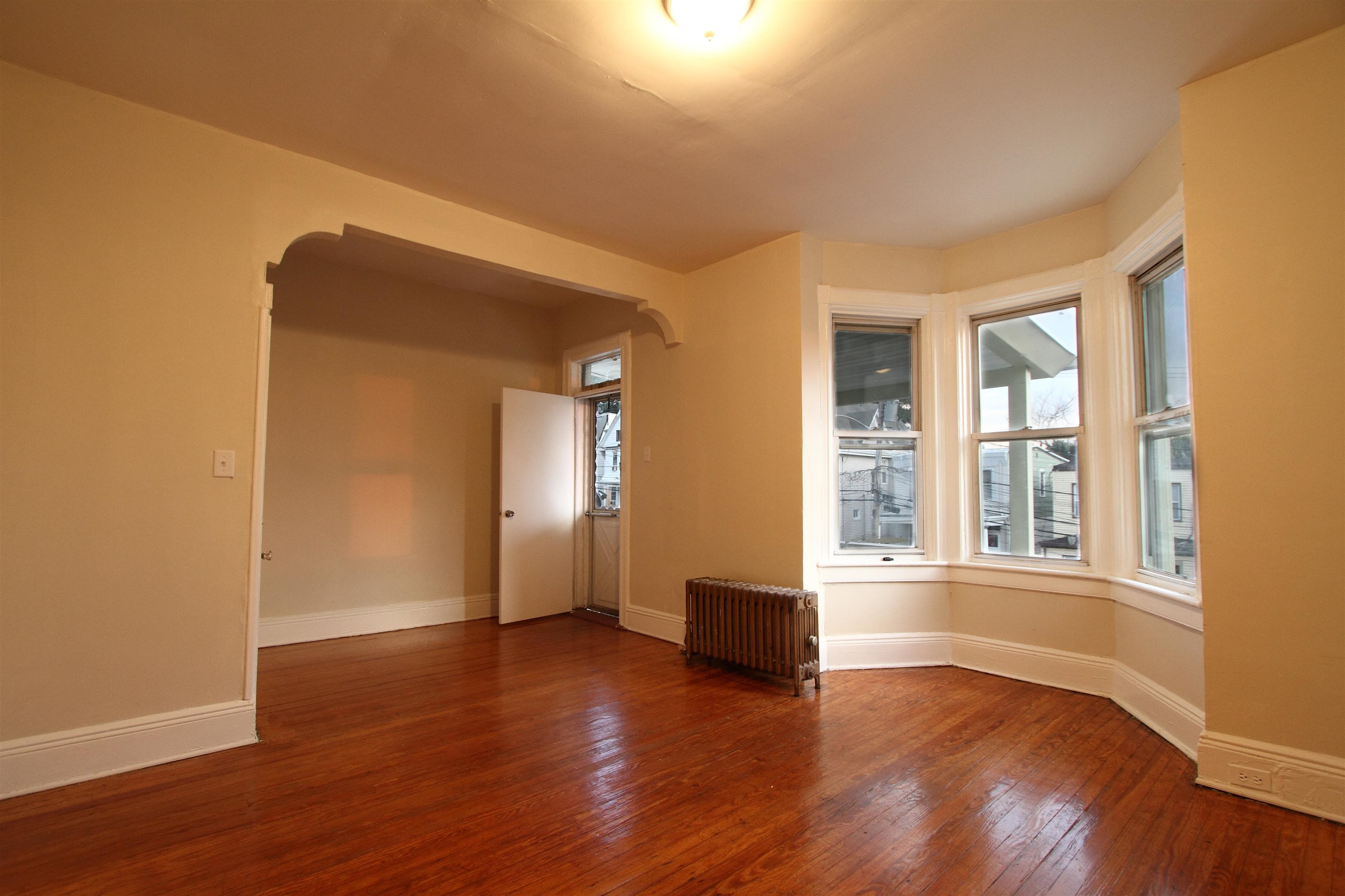 76 BOYD AVE