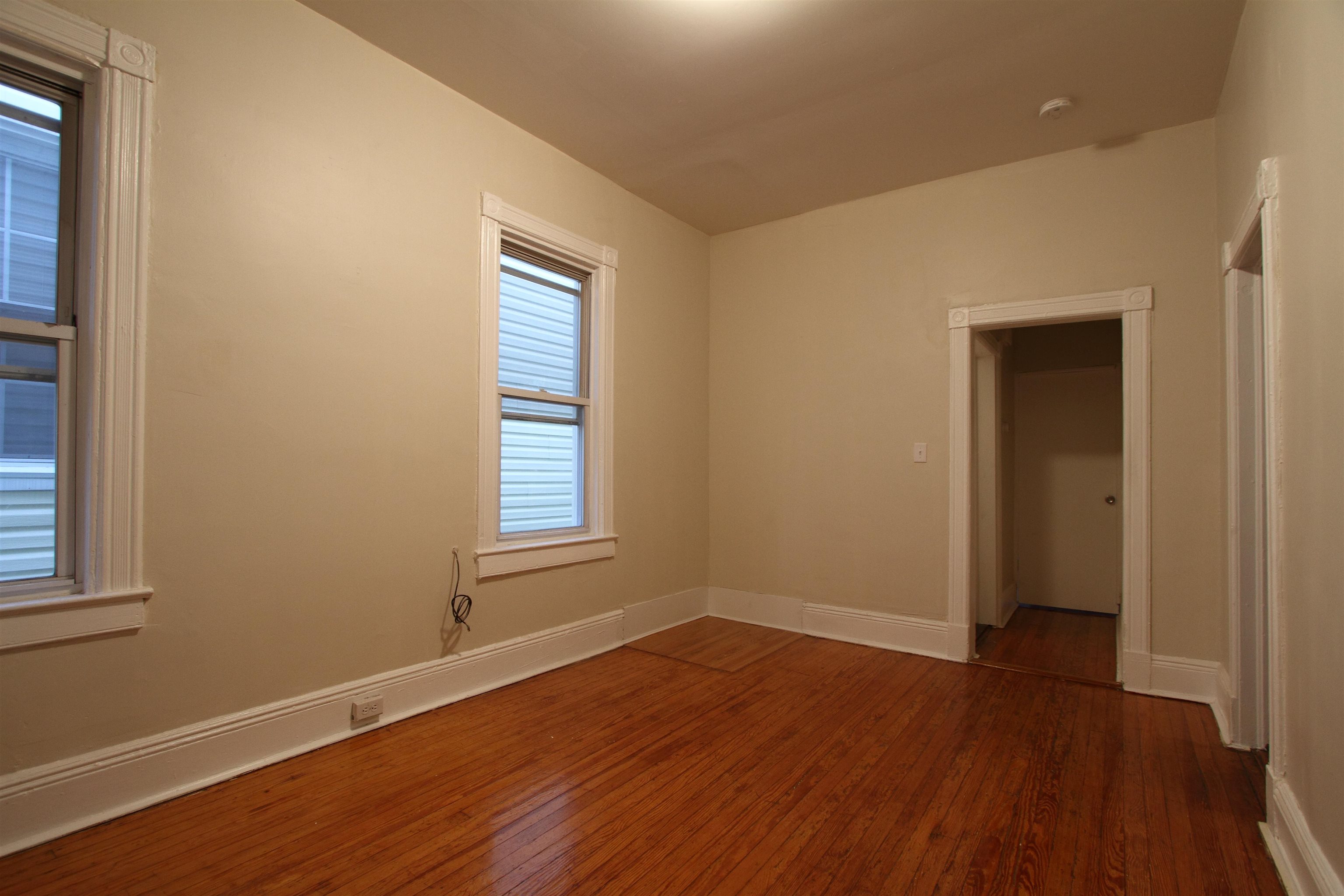 76 BOYD AVE