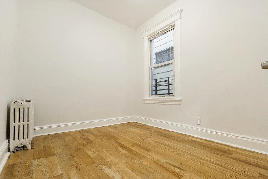 80 WARNER AVE
