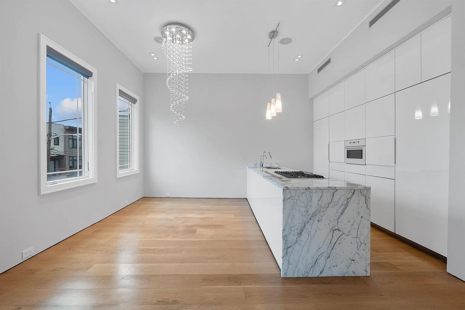 14 WEST 19TH ST Unit: 3