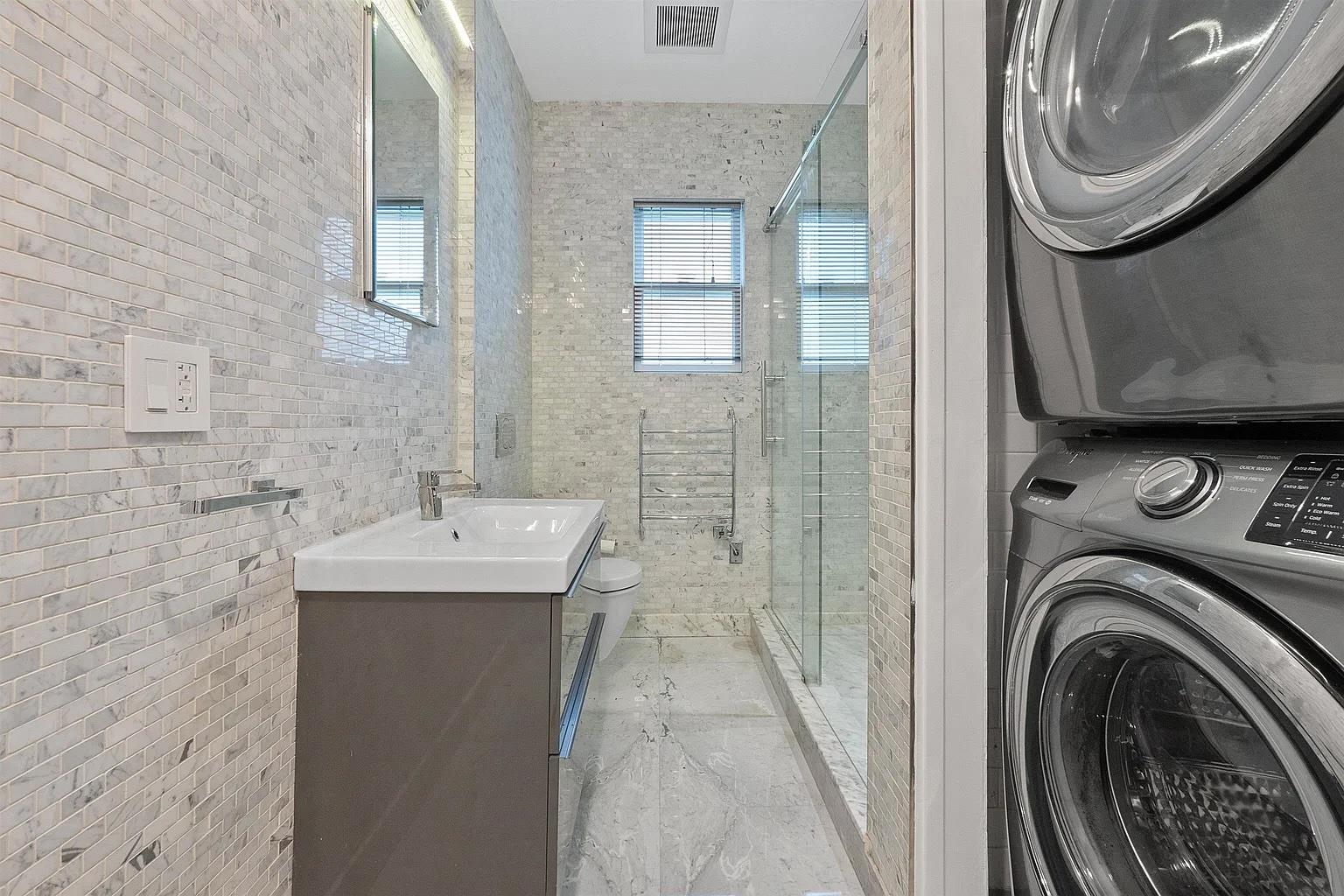 14 WEST 19TH ST Unit: 3