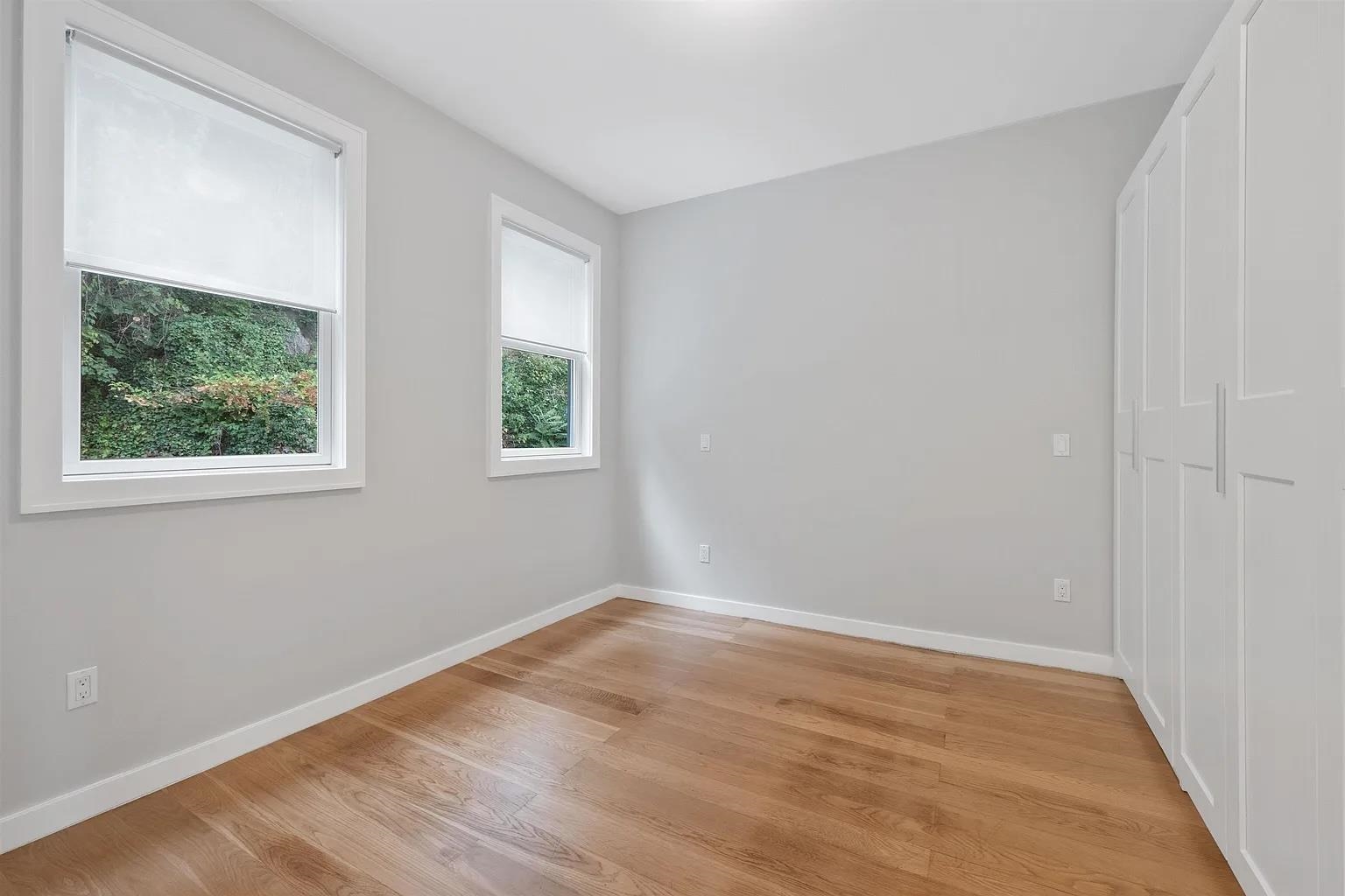 14 WEST 19TH ST Unit: 3