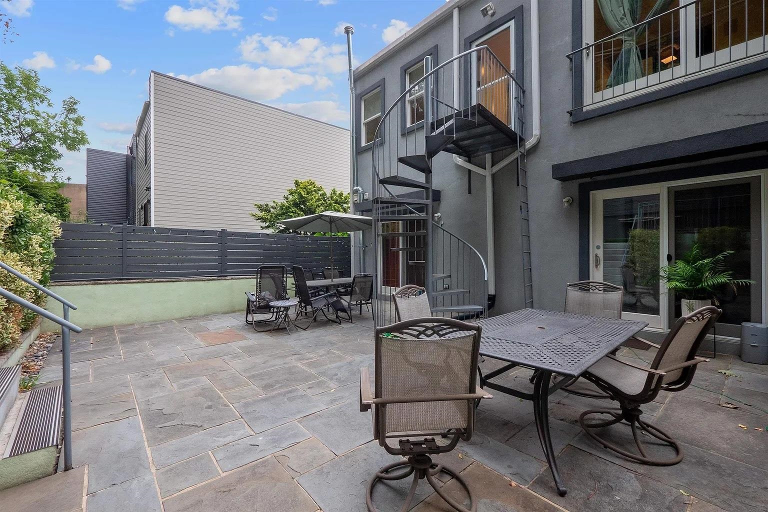 14 WEST 19TH ST Unit: 3