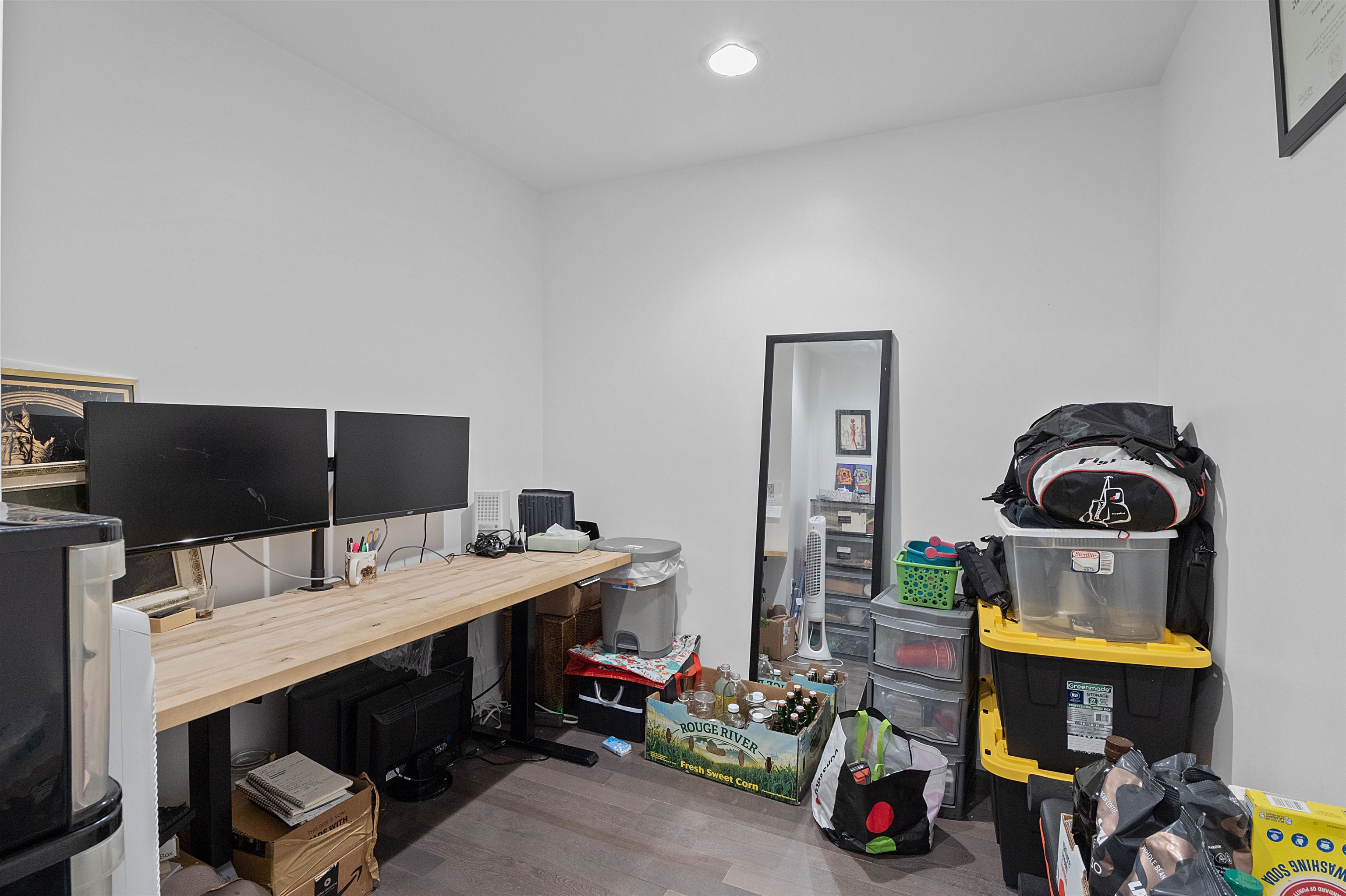 3312 HUDSON AVE Unit: 11E