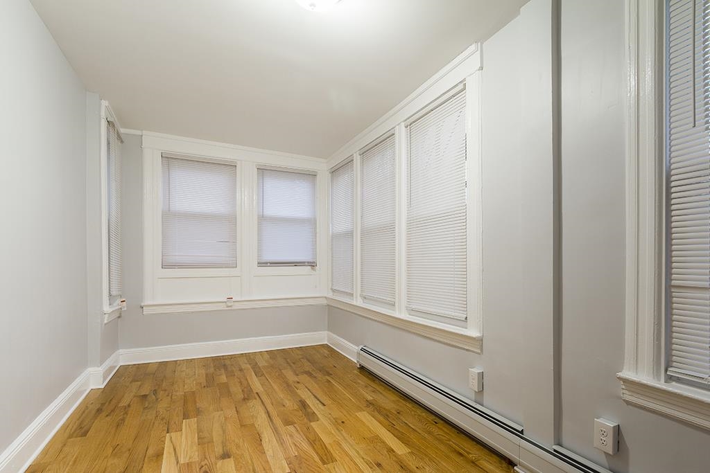 126 WEST 16TH ST