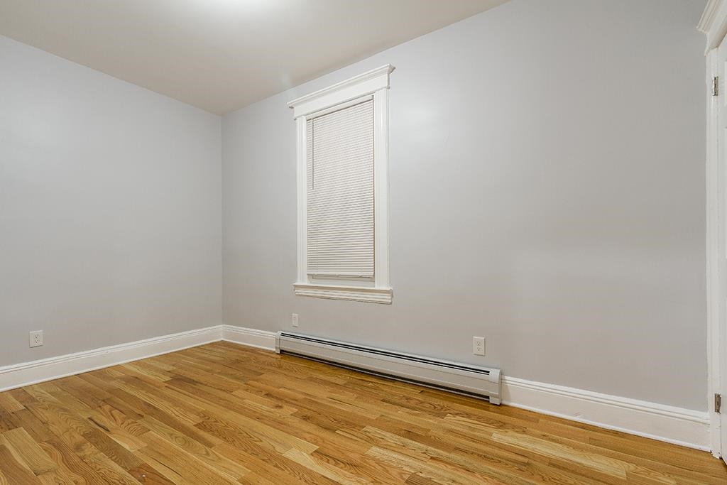 126 WEST 16TH ST