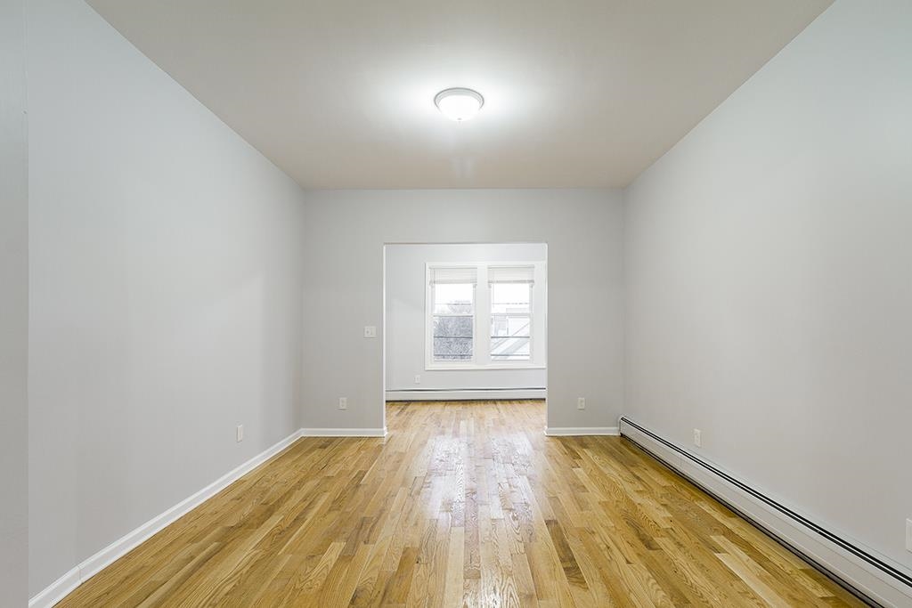 126 WEST 16TH ST