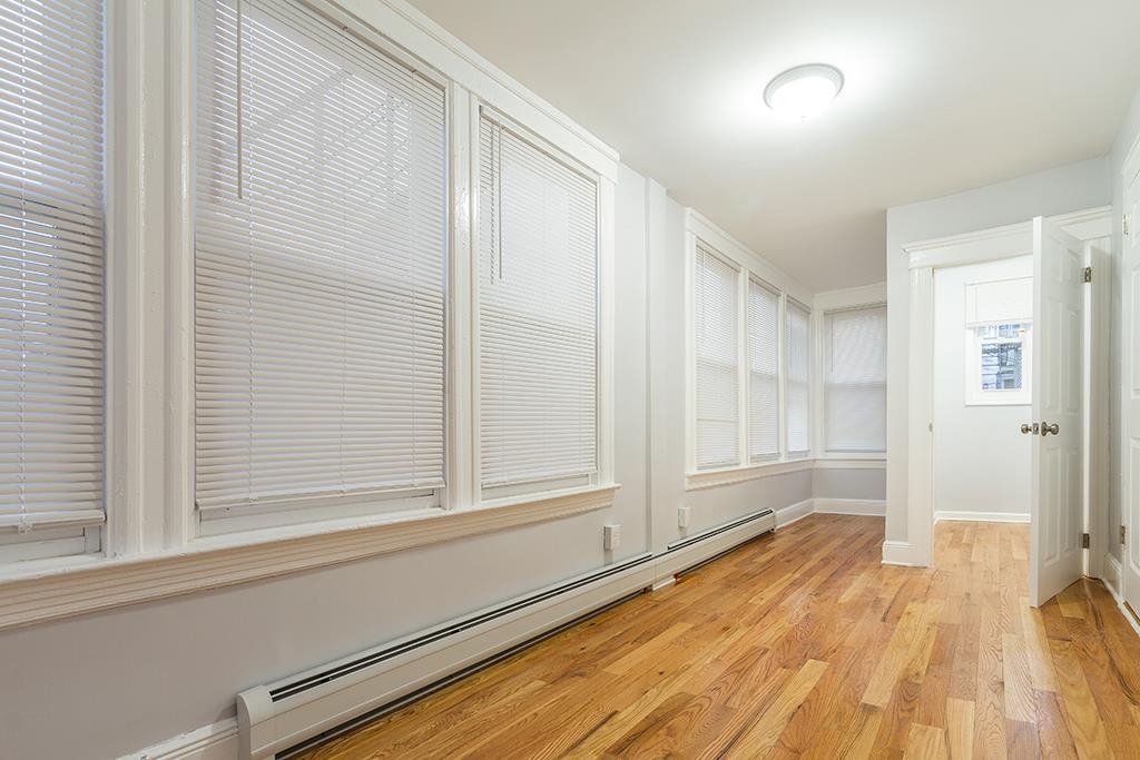 126 WEST 16TH ST