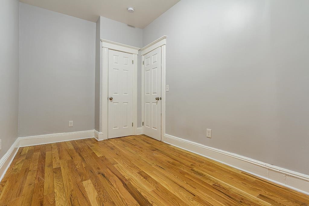 126 WEST 16TH ST