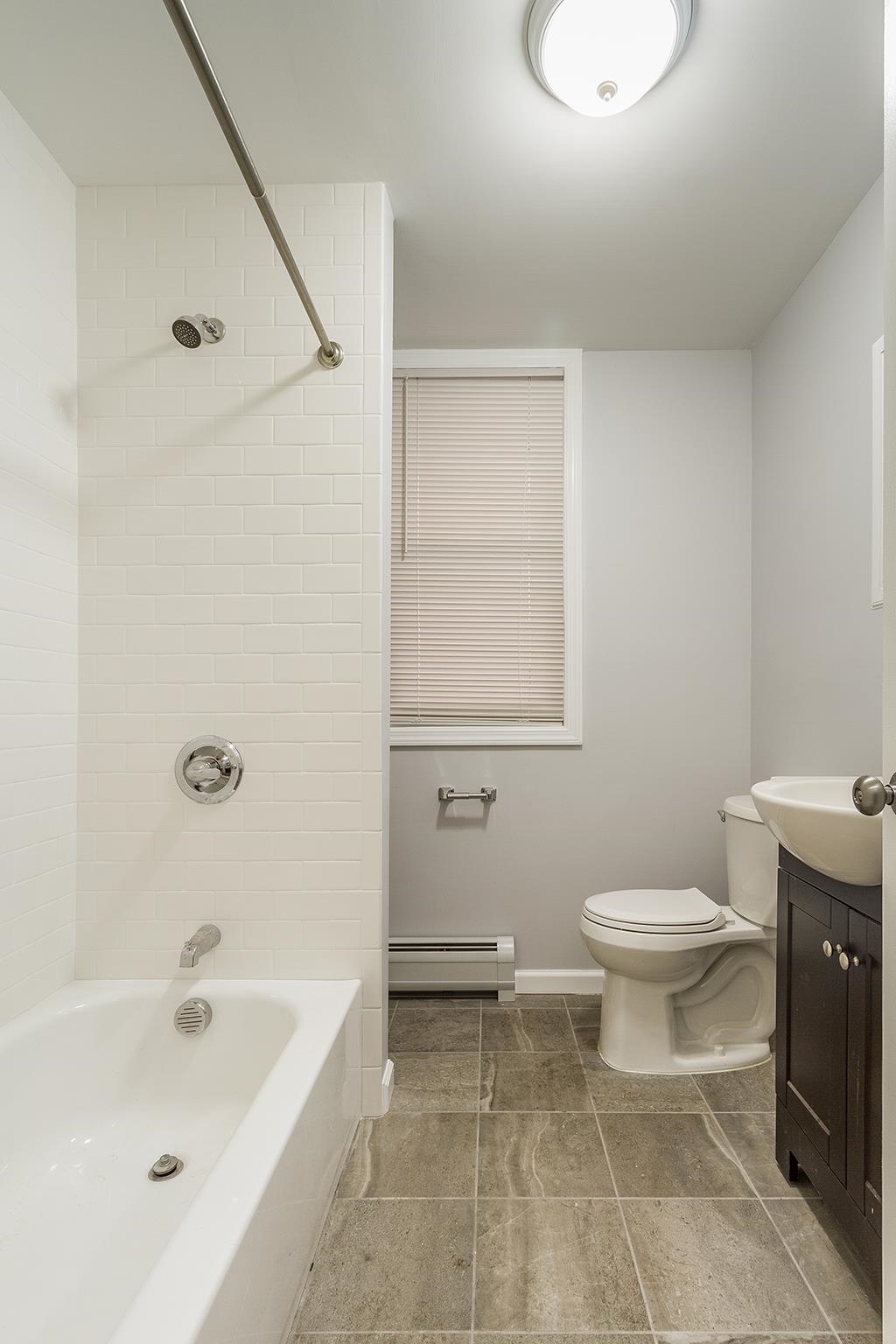 126 WEST 16TH ST