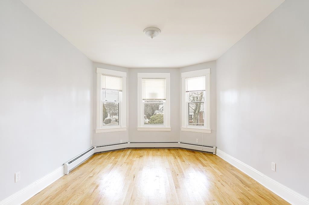 126 WEST 16TH ST
