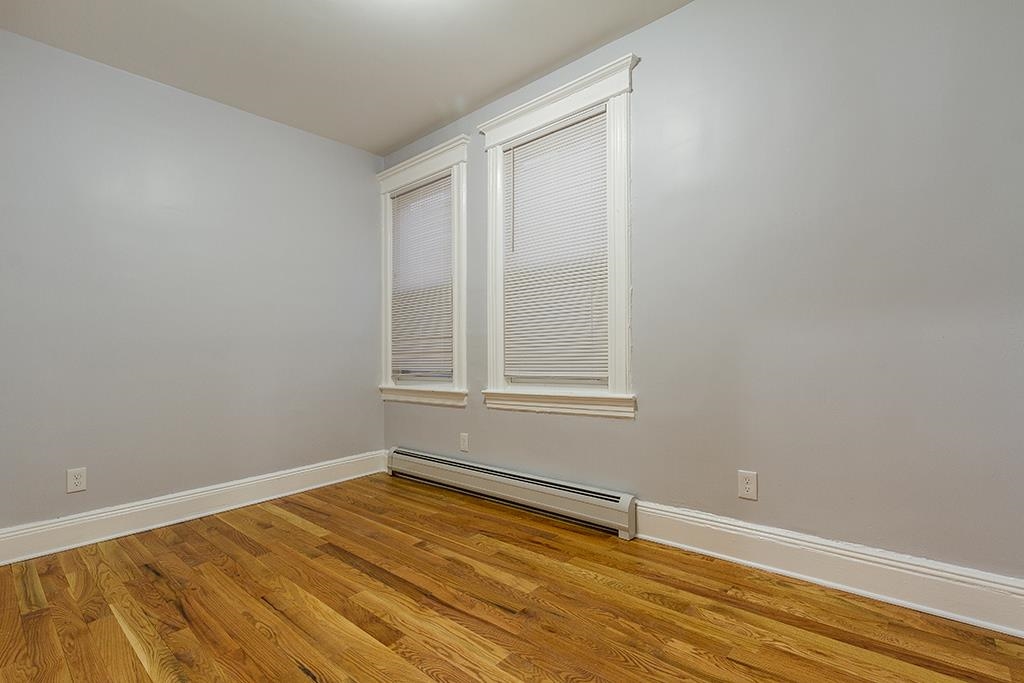 126 WEST 16TH ST