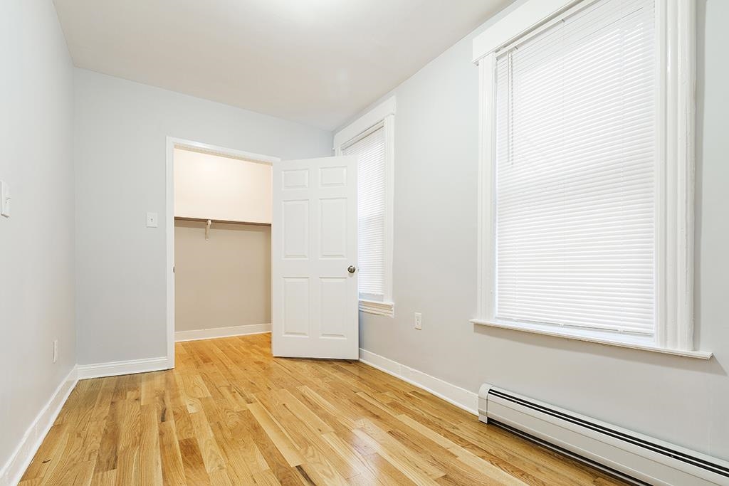 126 WEST 16TH ST