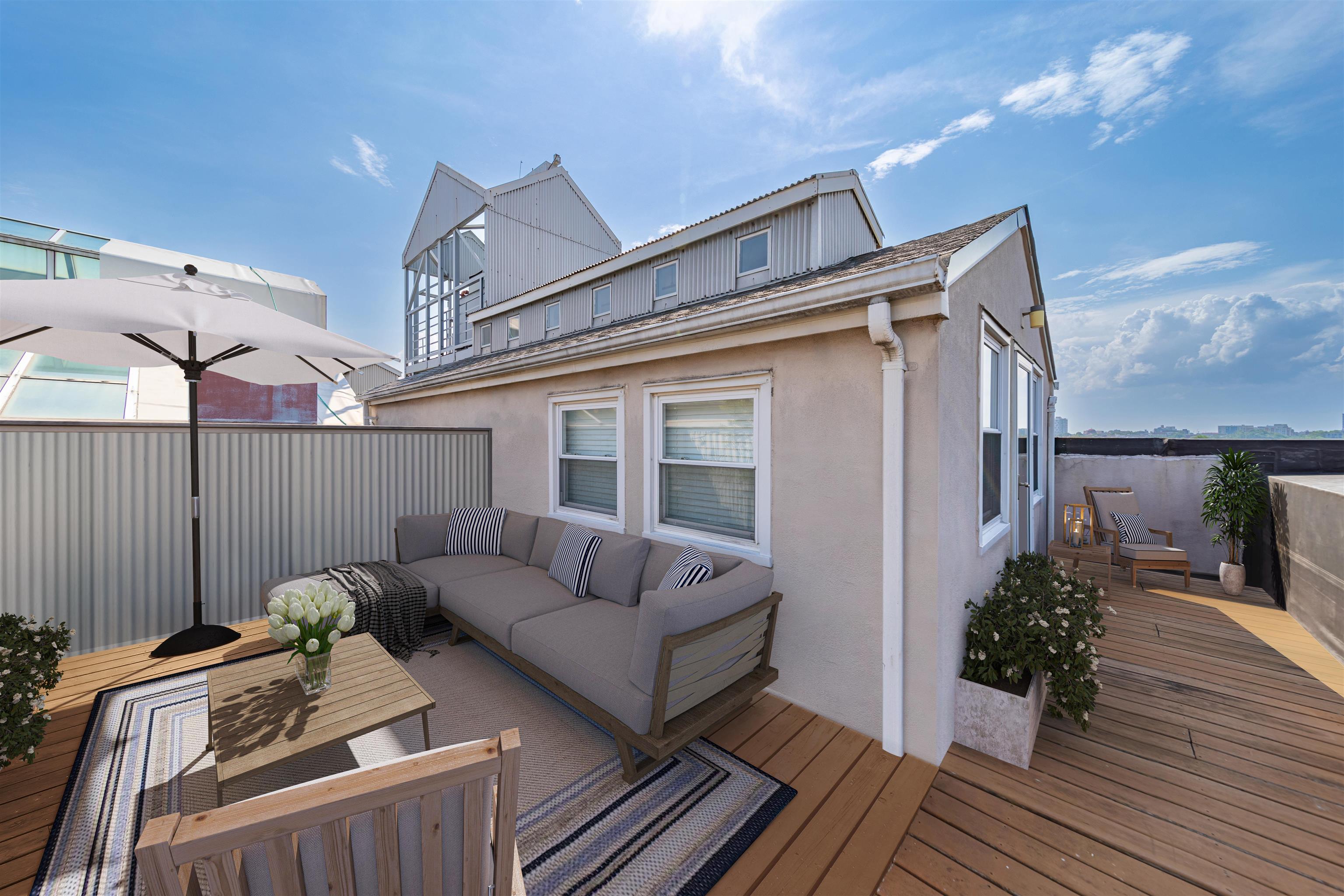 357 VARICK ST Unit: 523B
