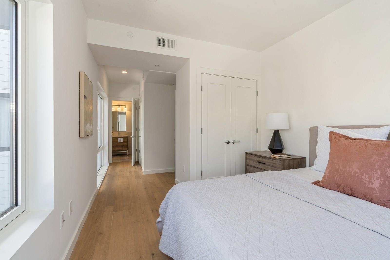 139 BRUNSWICK ST Unit: 305