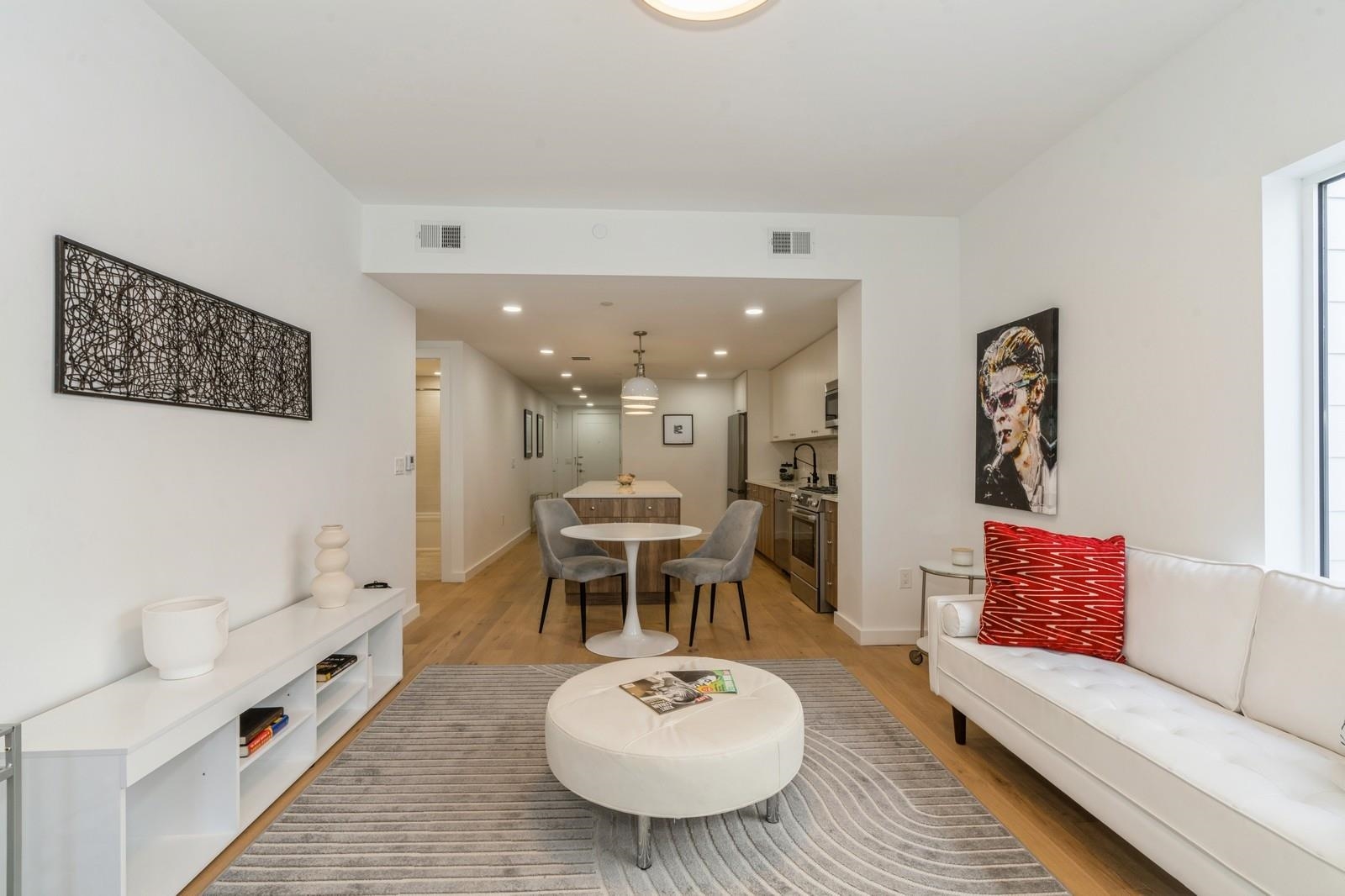 139 BRUNSWICK ST Unit: 305