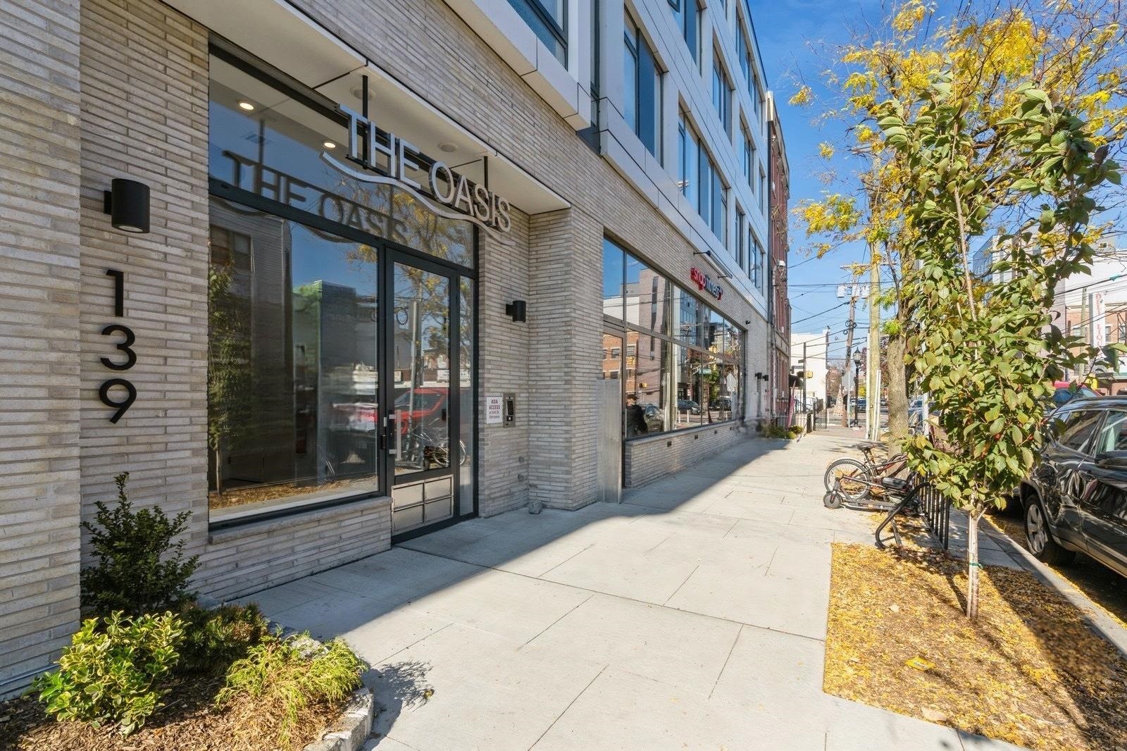139 BRUNSWICK ST Unit: 305