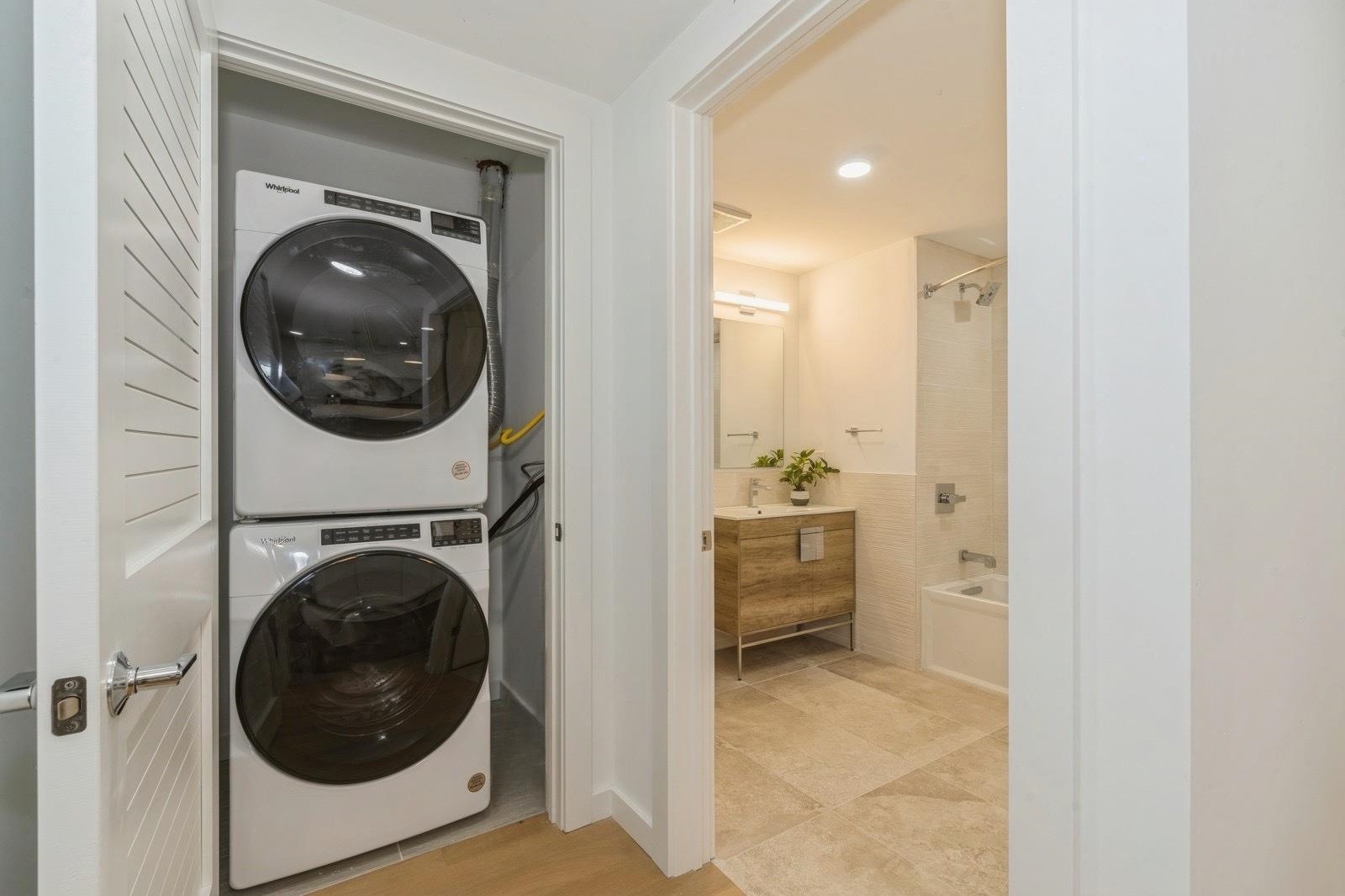139 BRUNSWICK ST Unit: 305