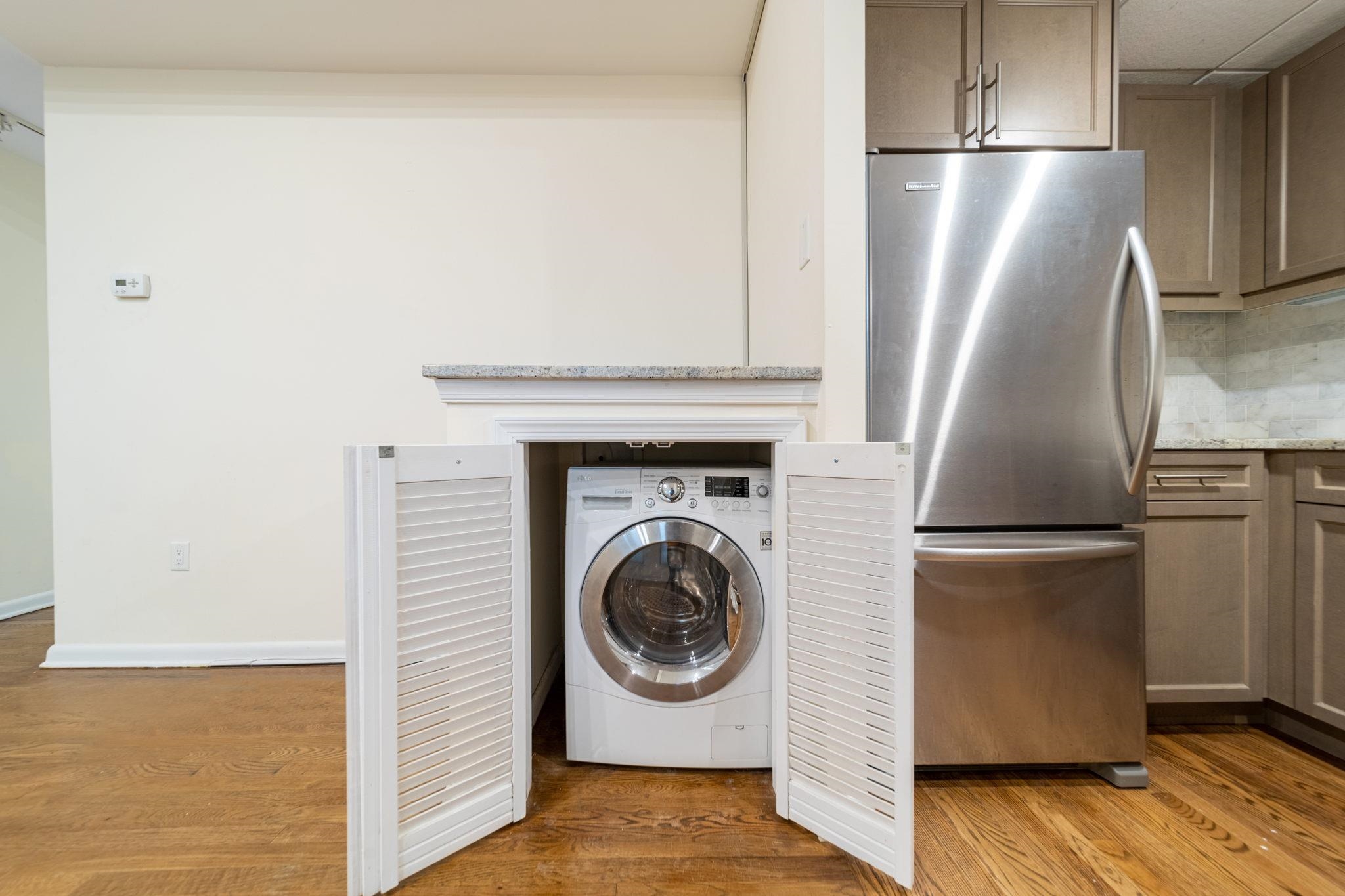 187 WAYNE ST Unit: 211C