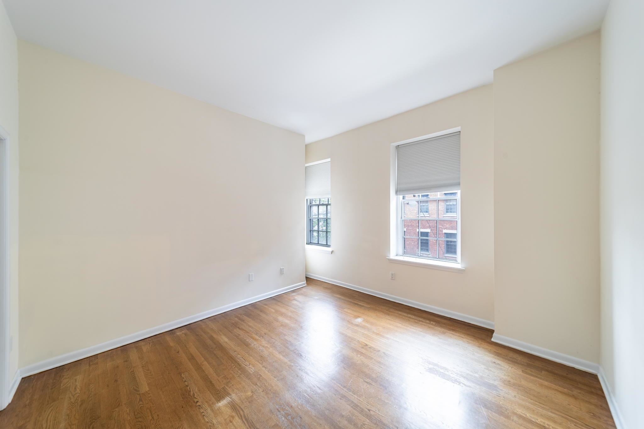 187 WAYNE ST Unit: 211C