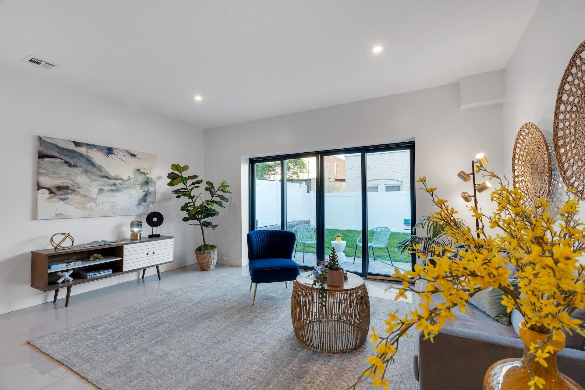 12 IRVING ST Unit: 1